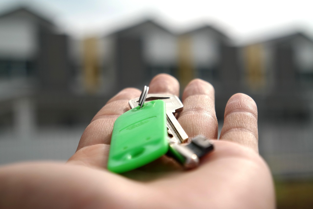 cine plateste actele la vanzarea unui apartament